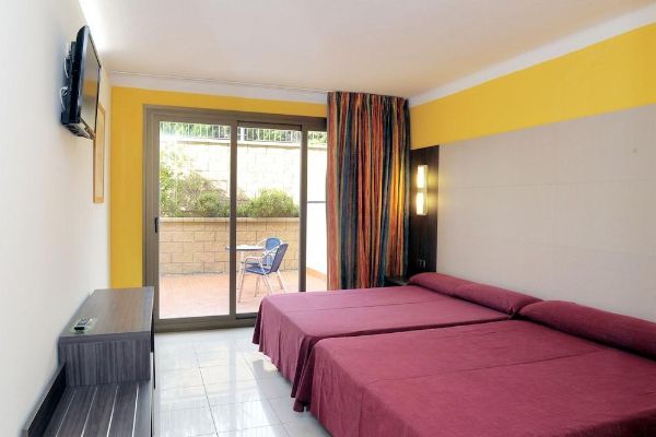 Hotel San Carlos (Roses)